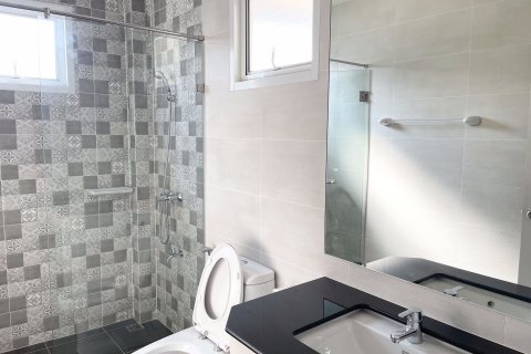 House in Chiang Mai, Thailand 4 bedrooms № 157935 - photo 12