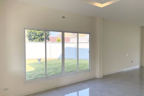 House in Chiang Mai, Thailand 4 bedrooms № 157935 - photo 5