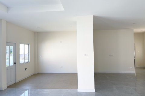 House in Chiang Mai, Thailand 4 bedrooms № 157935 - photo 9