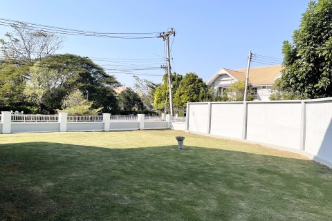 House in Chiang Mai, Thailand 4 bedrooms № 157935 - photo 28