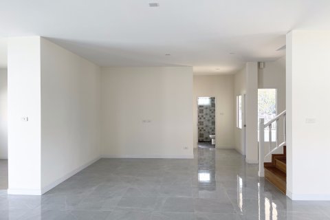 House in Chiang Mai, Thailand 4 bedrooms № 157935 - photo 7