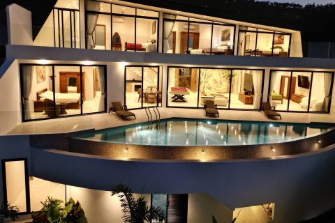 Villa in Phuket, Thailand 5 bedrooms № 222404