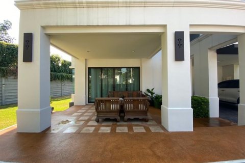 Вилла в Сан-Сая, Таиланд с 4 спальнями  № 134029 - фото 12