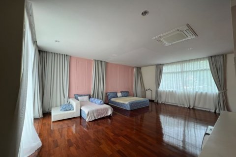 Вилла в Суан Луанге, Бангкок, Таиланд с 5 спальнями  № 134028 - фото 10