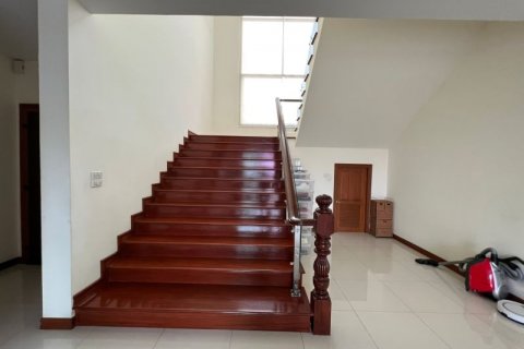 Вилла в Суан Луанге, Бангкок, Таиланд с 5 спальнями  № 134028 - фото 15