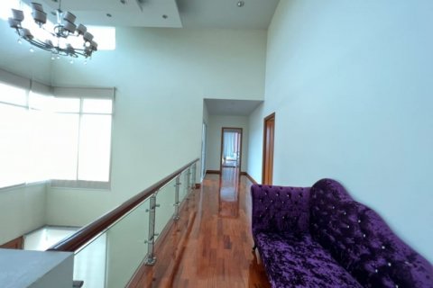 Вилла в Суан Луанге, Бангкок, Таиланд с 5 спальнями  № 134028 - фото 14