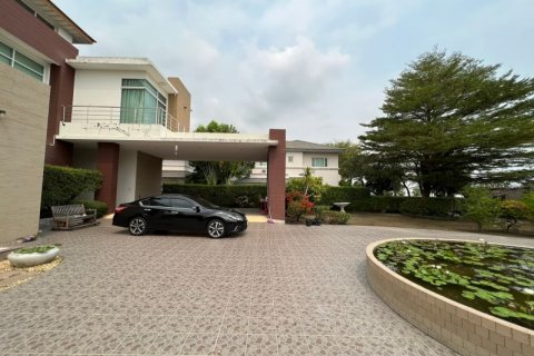 Вилла в Суан Луанге, Бангкок, Таиланд с 5 спальнями  № 134028 - фото 4