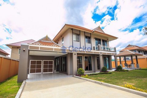House in Pattaya, Thailand 4 bedrooms № 197222 - photo 18