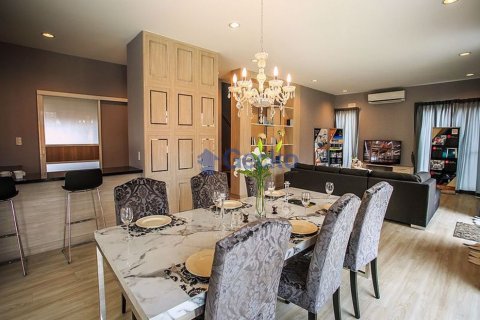 House in Pattaya, Thailand 4 bedrooms № 197222 - photo 5
