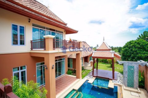 House in Pattaya, Thailand 3 bedrooms № 197220 - photo 16