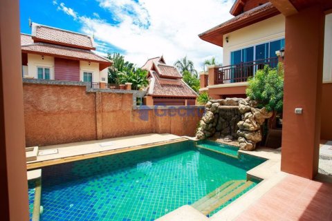 House in Pattaya, Thailand 3 bedrooms № 197220 - photo 15