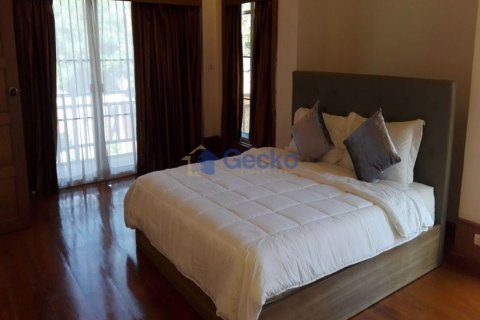 House in Pattaya, Thailand 3 bedrooms № 197220 - photo 6