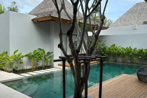 House in Bang Tao, Thailand 3 bedrooms № 153858 - photo 1