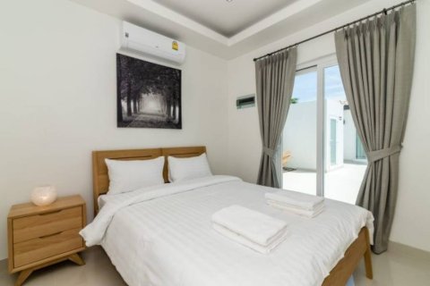 Villa in Hua Hin, Thailand 4 bedrooms № 158900 - photo 8