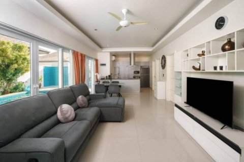 Villa in Hua Hin, Thailand 2 bedrooms № 158902 - photo 3