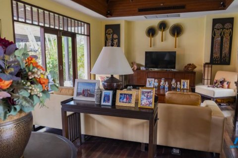 Villa in Bang Tao, Thailand 4 bedrooms № 116685 - photo 8