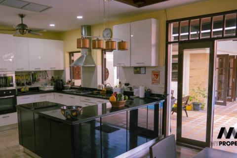 Villa in Bang Tao, Thailand 4 bedrooms № 116685 - photo 6