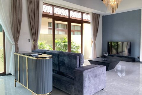 Villa in Bang Tao, Thailand 3 bedrooms № 116683 - photo 4