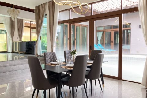 Villa in Bang Tao, Thailand 3 bedrooms № 116683 - photo 8