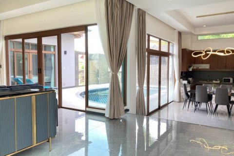 Villa in Bang Tao, Thailand 3 bedrooms № 116683 - photo 7