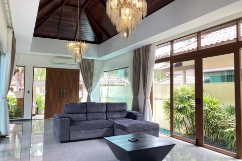 Villa in Bang Tao, Thailand 3 bedrooms № 116683 - photo 3