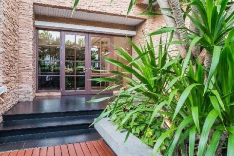 Дом в Ваттхане, Бангкок, Таиланд с 6 спальнями  № 149454 - фото 26