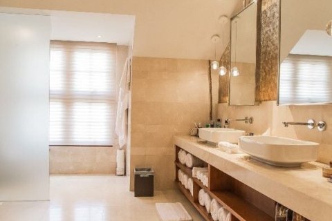 Дом в Ваттхане, Бангкок, Таиланд с 6 спальнями  № 149454 - фото 18