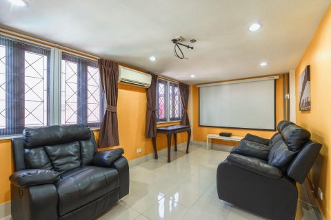 Villa in Phuket, Thailand 5 bedrooms № 135907 - photo 24