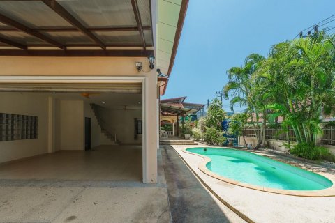 Villa in Phuket, Thailand 5 bedrooms № 135907 - photo 7