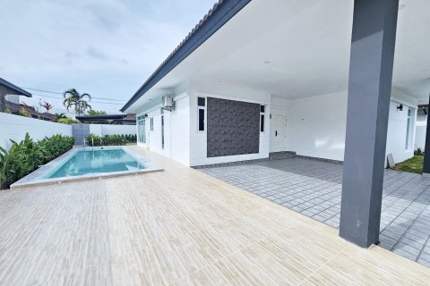 Villa à Pattaya, Thaïlande 3 chambres № 135908 - photo 15