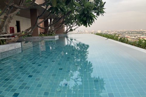 Studio in the Condo in Khlong Toei, Bangkok, Thailand  № 141799 - photo 6