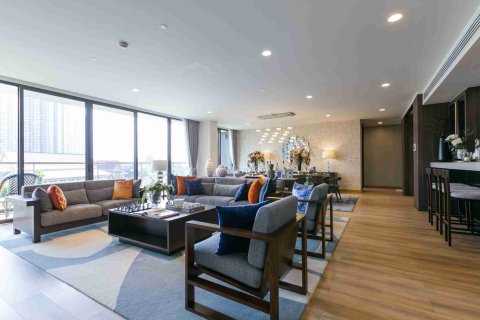 Condo in Bangkok, Thailand, 3 bedrooms № 183702 - photo 12