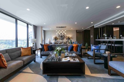 Condo in Bangkok, Thailand, 3 bedrooms № 183702 - photo 11