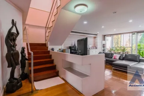 Penthouse in Khlong Toei, Bangkok, Thailand 4 Schlafzimmer № 214721 - Foto 3