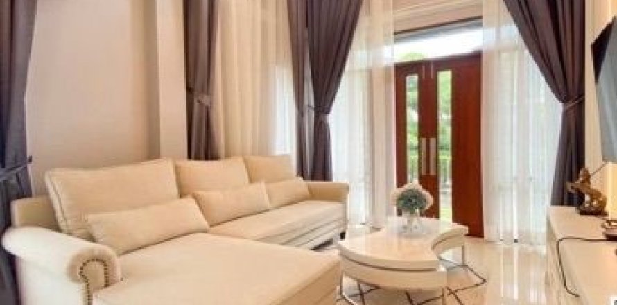 Maison à Bang Kaeo, Thaïlande 4 chambres № 173291