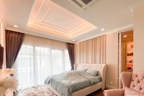 Maison à Bang Kaeo, Thaïlande 4 chambres № 173291 - photo 4