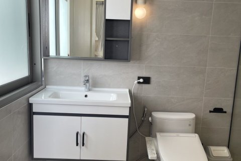 Condo à Watthana, Bangkok, Thaïlande, 3 chambres  № 173290 - photo 27