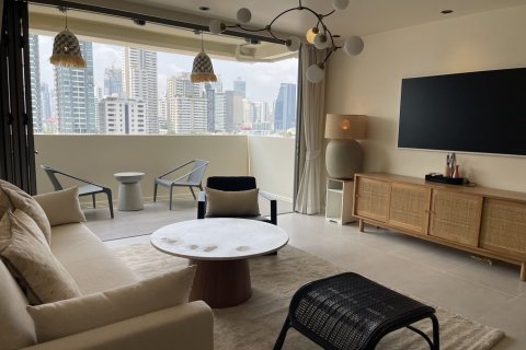 Condo à Watthana, Bangkok, Thaïlande, 3 chambres  № 173290 - photo 2