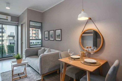 Studio in the Condo in Phra Khanong, Bangkok, Thailand  № 162917 - photo 2