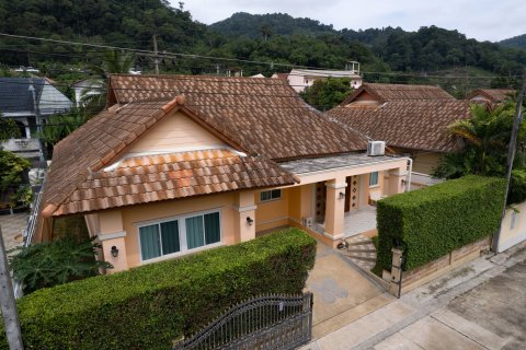 House in Kathu, Thailand 3 bedrooms № 162912