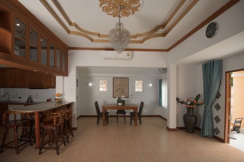 House in Kathu, Thailand 3 bedrooms № 162912 - photo 7
