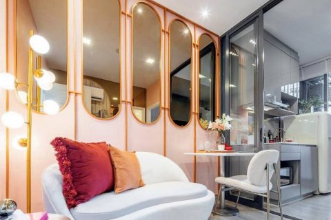 Condo in Bangkok, Thailand, 1 bedroom  № 115032 - photo 4