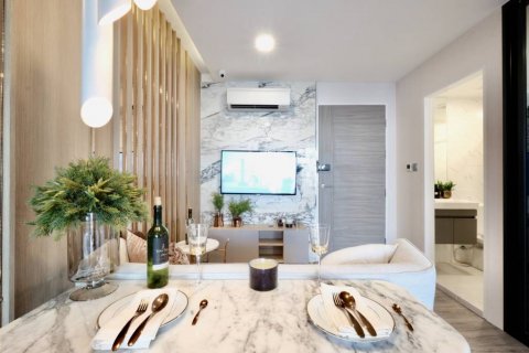 Кондоминиум с 1 спальней в Хуай Кванге, Бангкок, Таиланд № 115034 - фото 2