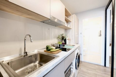 Кондоминиум с 1 спальней в Хуай Кванге, Бангкок, Таиланд № 115033 - фото 8