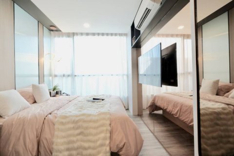 Кондоминиум с 1 спальней в Хуай Кванге, Бангкок, Таиланд № 115033 - фото 6