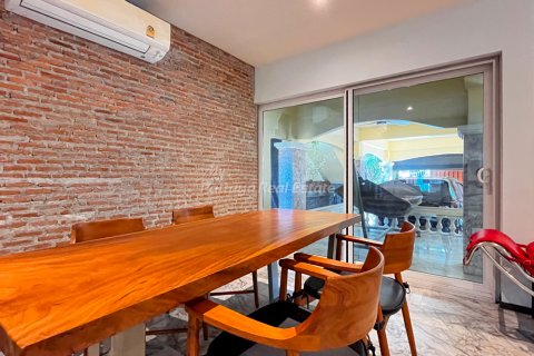 Maison à Bang Lamung, Thaïlande 1 chambre № 161086 - photo 12