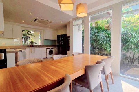 Maison à Bangkok, Thaïlande 3 chambres № 161089 - photo 6