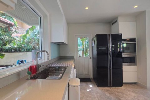 Дом в Бангкоке, Таиланд с 3 спальнями  № 161089 - фото 4