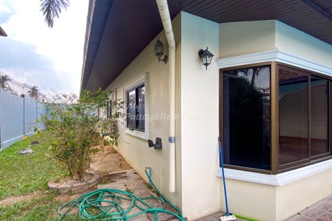 House in Bang Lamung, Thailand 4 bedrooms № 161087 - photo 28