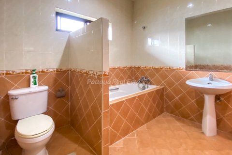 House in Bang Lamung, Thailand 4 bedrooms № 161087 - photo 26